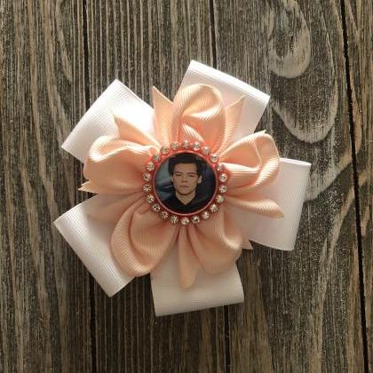 Harry Styles inspired bow with kanz..